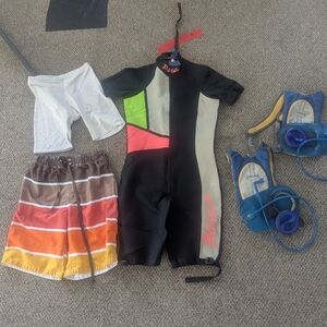 Men's Black and Gray Wetsuit